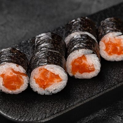 Маки Лосось в Harumi по цене 505 ₽