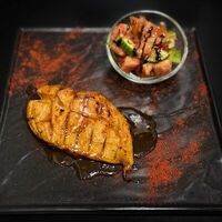 Куриное филе в соусе Сладкий чили со свежими овощамив Перец