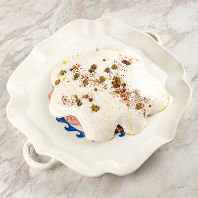 Телятина с соусом из тунца и каперсами в Poly по цене 1250 ₽