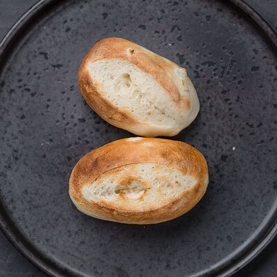 Булочки пшеничные в Рыба закусывала по цене 70 ₽