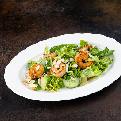 Салат с креветками и авокадо в Город детей по цене 790 ₽