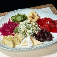 Антипасти в Cheeseria