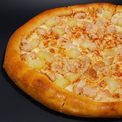 Пицца Гавайи с курочкой в Sandwich club по цене 520 ₽