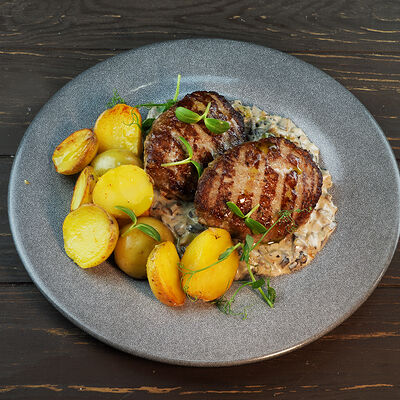 Котлетки говяжьи в Леон по цене 599 ₽