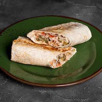 Шаурма в обычном лаваше в Сирийская шаурма по цене 495 ₽