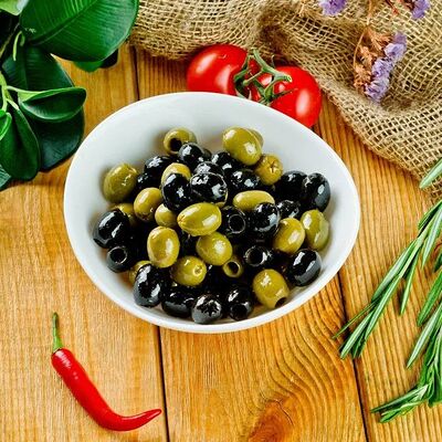 Маслины и оливки в Белый Аист по цене 210 ₽