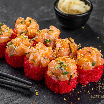 Ролл Тартар с лососем в Kitana по цене 984 ₽