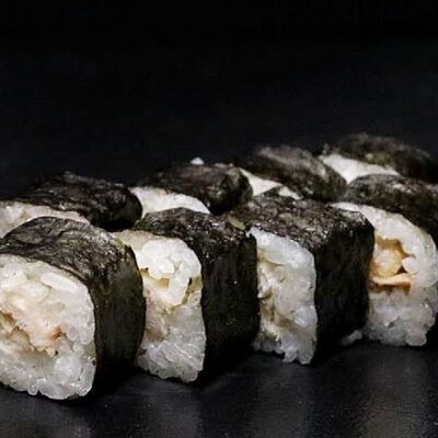 Ролл с окунем в Fin sushi по цене 130 ₽