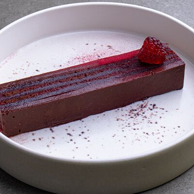 Малиновый шоколад в 321 Club by Novikov по цене 560