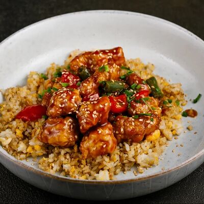 Морской окунь темпура в кисло-сладком соусе в Пхипхи по цене 450 ₽