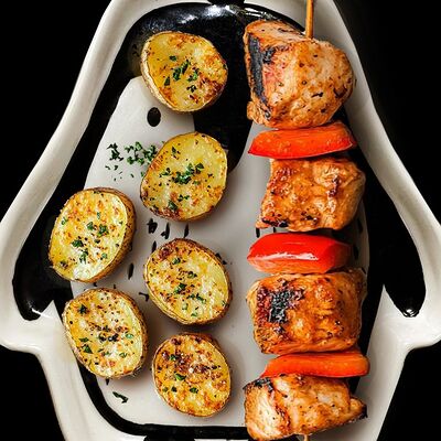 Шашлычок из индейки с беби-картофелем в ШефМалина по цене 570 ₽