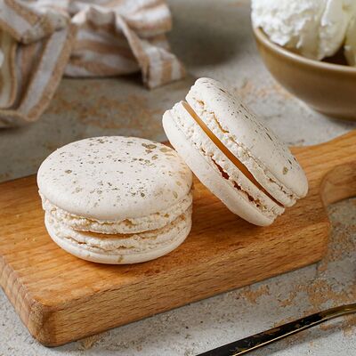 Макарон Ванильный пломбир в Bakery street 307 по цене 110 ₽