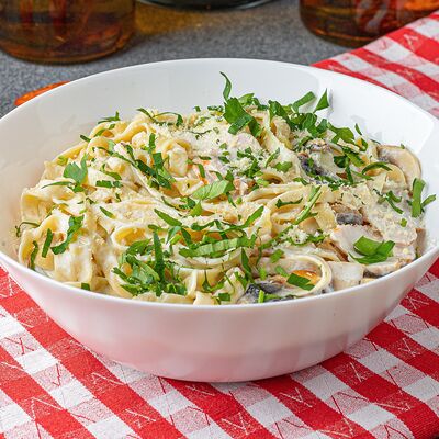 Фетучини с курицей в Моя Италия по цене 430 ₽