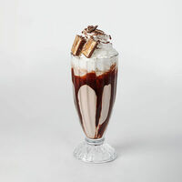 Милк-шейк шоколадный батончик в Coffee BOOM