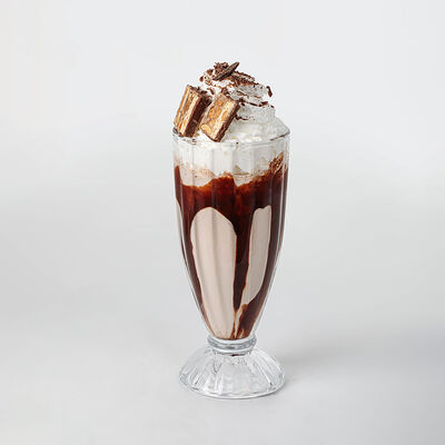 Милк-шейк шоколадный батончик в Coffee BOOM по цене 2100 ₸