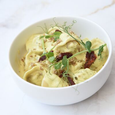 Пельмени Домашние в соусе карри с вялеными томатами в Сметана на Б. Садовой по цене 469 ₽