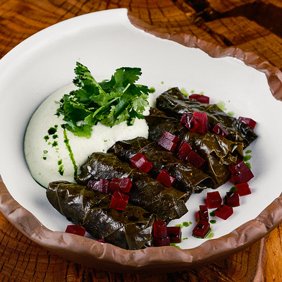 Долма с муссом из мацони в Съели Сумели по цене 880 ₽