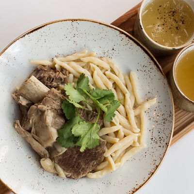 Жижиг-галнаш с пшеничными галушками в Высота 5642 по цене 2160 ₽