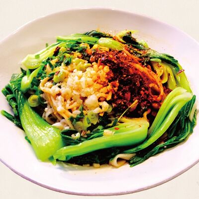 Лапша с маслом с перецом в Золотая панда по цене 776 ₽