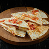 Quesadilla de Pollo в Branch Garage по цене 720