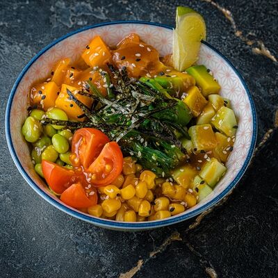 Поке Лосось в Пипяо по цене 740 ₽