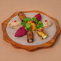 Ассорти пхали в Хочу Пури