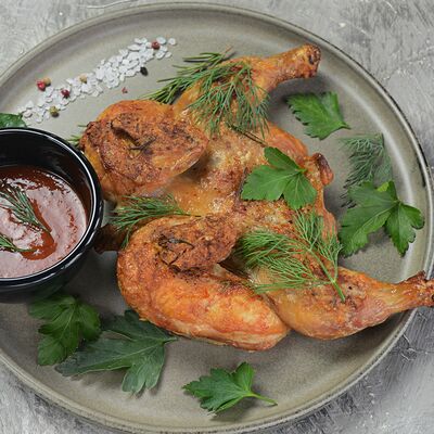 Половинка цыпленка в Come Mode Cafe по цене 1300 ₽