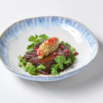 Томленая грудинка с тартаром из баклажана в Сыроварня по цене 1590 ₽