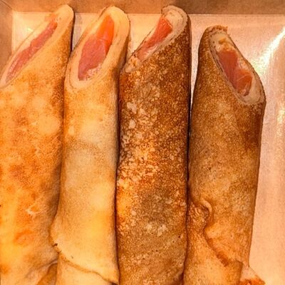 Блины с красной рыбойв Surf Coffee x Passage по цене 310 ₽