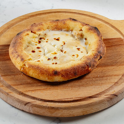 Мини-пицца сырная в Cheeseria по цене 450 ₽