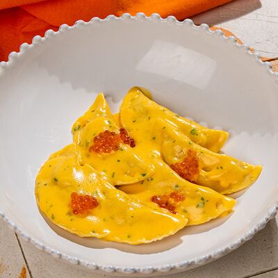 Вареники из трески с соусом голландез в Маймун по цене 590