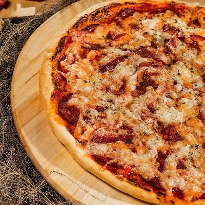 Пепперони большая в Пицца стучится по цене 1250 ₽