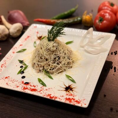 Деликатес в Тут Lounge Cafe по цене 850 ₽