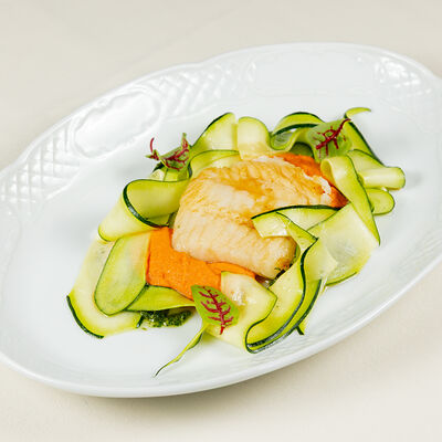 Палтус с цукини и соусом мухаммарав Siesta fiesta по цене 1350 ₽