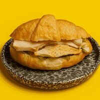 Круассан-сэндвич Курица-Сливки в Маффин