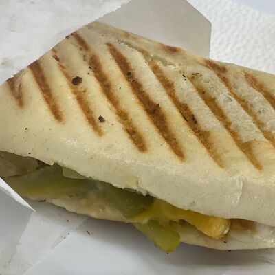 Чикен багет оригинальный в Кафе Аль-карамарабская кухня по цене 290 ₽