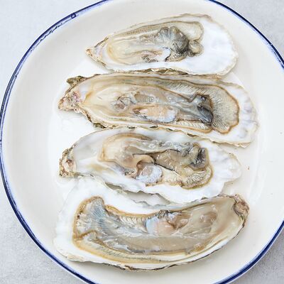 Сет Живая императорская устрица в Oysters Seafood Delivery по цене 3070 ₽