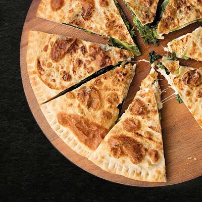 Цезарь закрытая в Pronto Pizza по цене 940 ₽