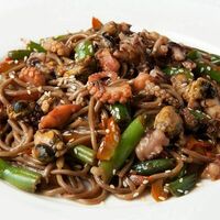 Соба с морепродуктами в Фитнес меню