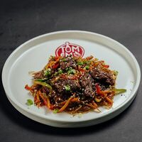 Фунчоза с говядиной в Том Ям