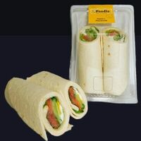 Ролл с лососем в КАРО