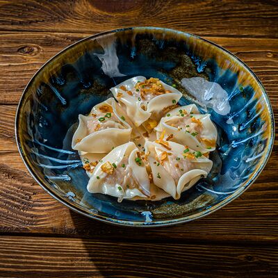 Вонтоны и соус из устриц в Good Karma Bar по цене 710 ₽