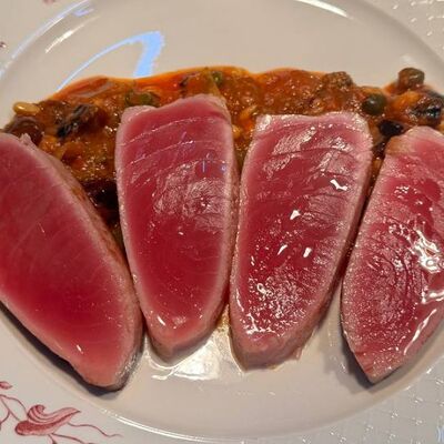 Тальятта из тунца с овощной капонатой в L'angolo Italiano по цене 48 р.