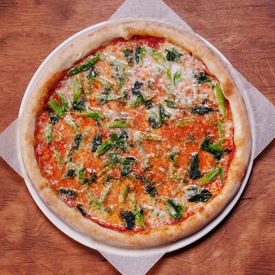 Со шпинатом и спаржей (Shpinachi asparadzhi) 30 см в STRAGUSTO по цене 770 ₽