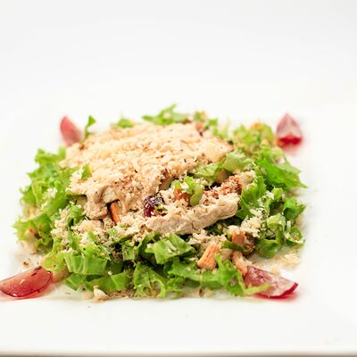 Салат Фирменный в Черная Кошка по цене 589 ₽