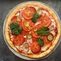 Пицца Мясная на тонком тесте 28 см в GurManBox