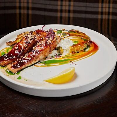 Филе форели с драниками из цукини и страчателлой прораб в Chester по цене 1210 ₽