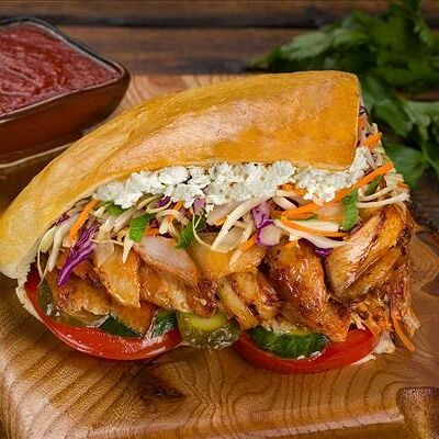 Берлин-кебаб с курицей и сыром фета в Istanbul Kebab по цене 660 ₽