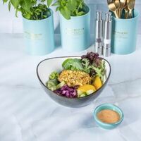 Боул с фисташковым лососем в V60 Coffee & Bakery
