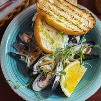 Мидии в соусе Том ям в Жара